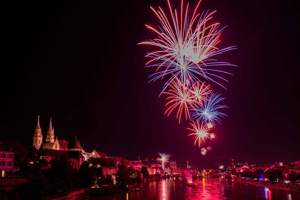 «Новорічні три дні в Швейцарії!»